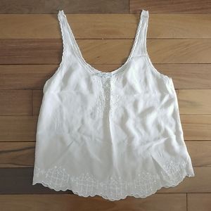 🌞Aritzia | Babaton Scalloped Hem Silk Top